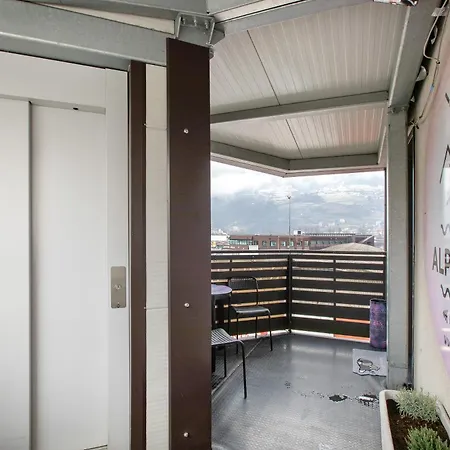 アパート Alpen Pila Loft 1 アオスタ